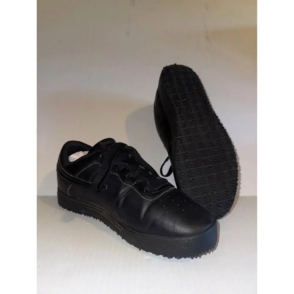 Fila Vulc 13 Black Work Shoes men’s Size 8 1/2 Slip Resistant Sneakers
